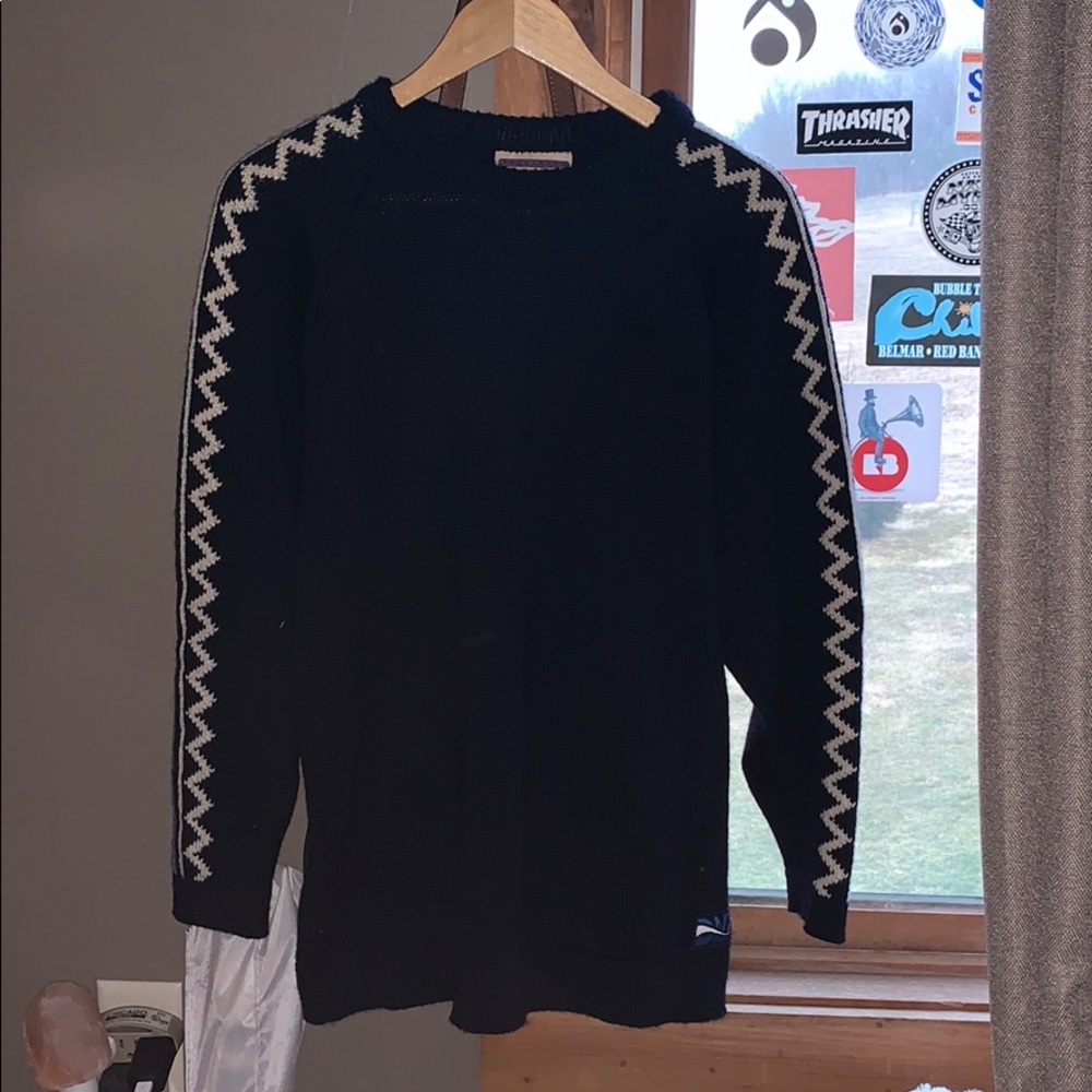 VINTAGE DALE OF NORWAY MENS SWEATER